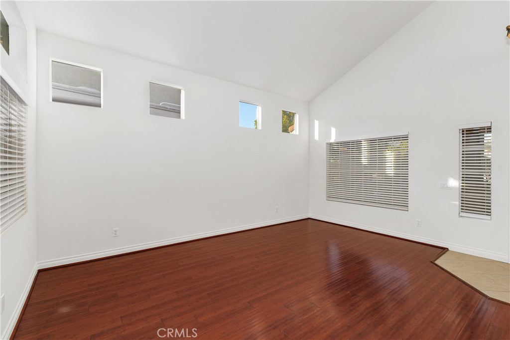 809 Rock Ridge Court