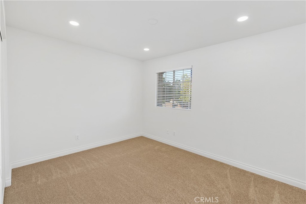 809 Rock Ridge Court