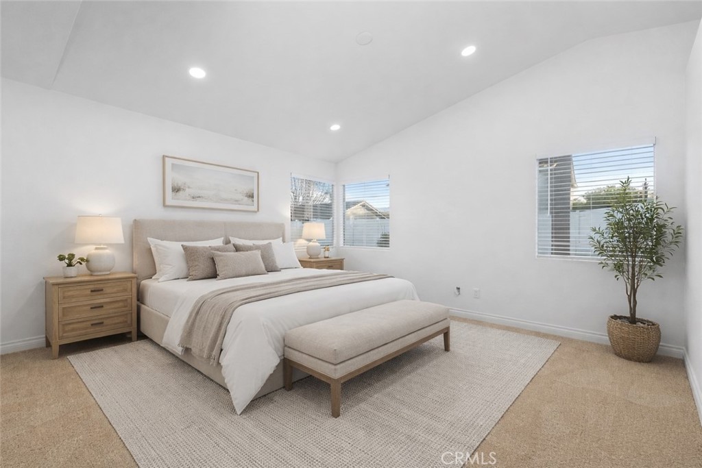 809 Rock Ridge Court