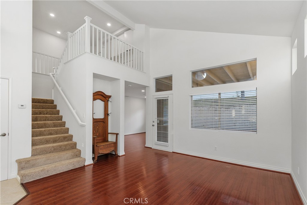 809 Rock Ridge Court