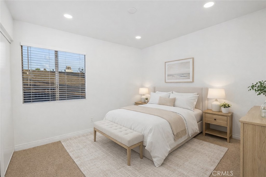 809 Rock Ridge Court