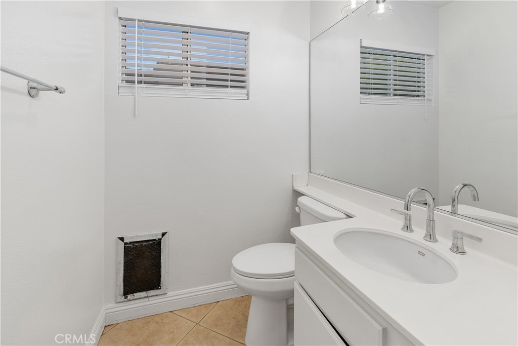 809 Rock Ridge Court