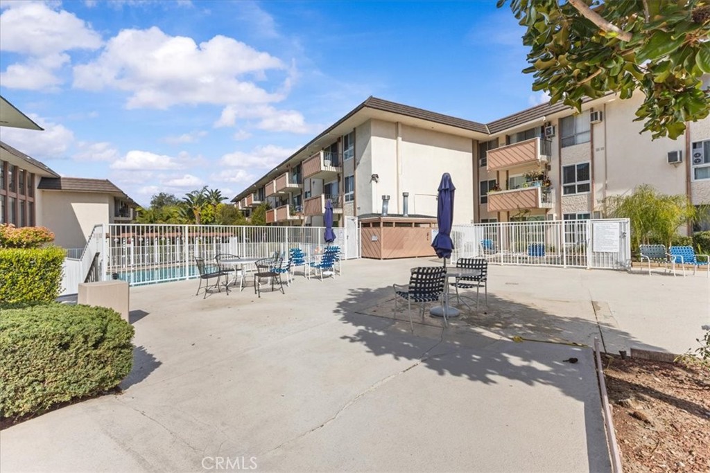 5585 E Pacific Coast Highway 171