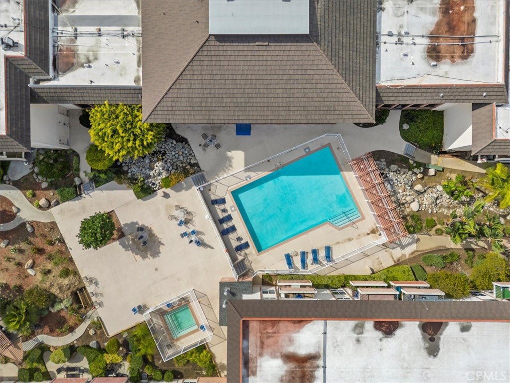 5585 E Pacific Coast Highway 171