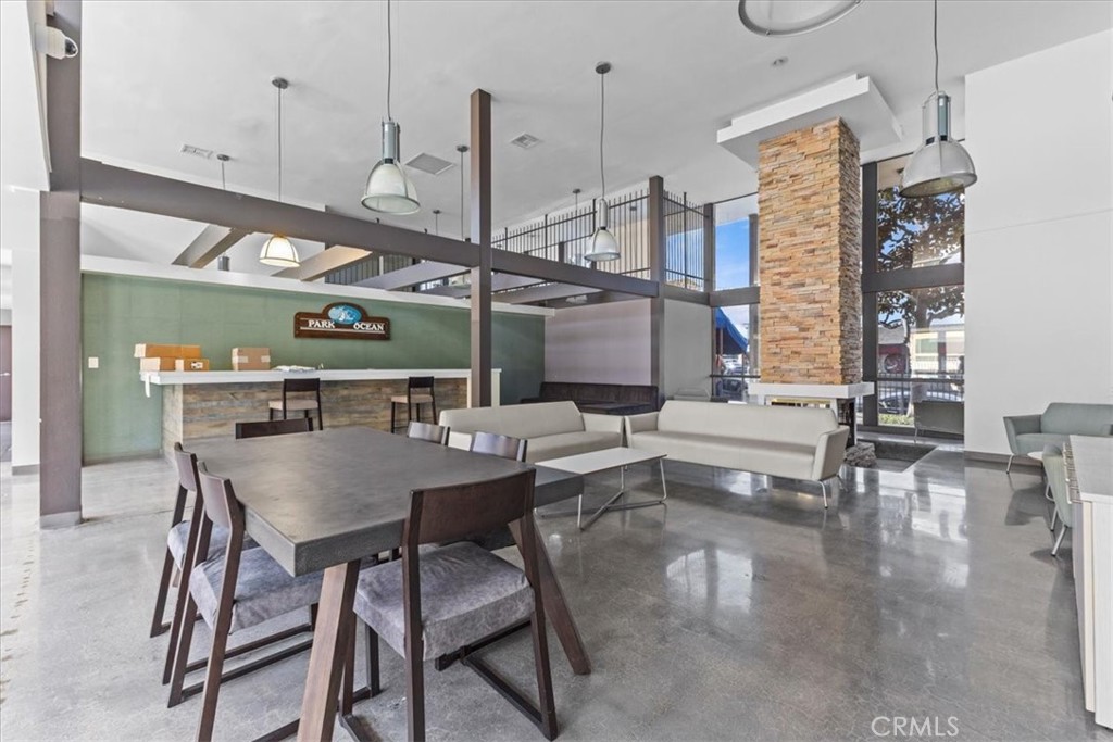 5585 E Pacific Coast Highway 171