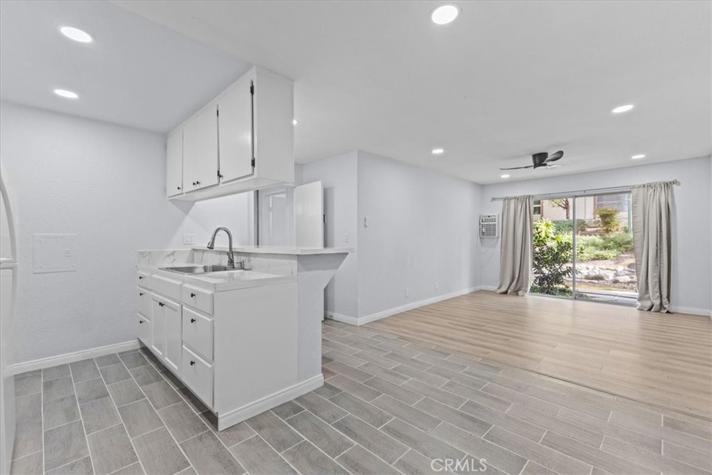 5585 E Pacific Coast Highway 171