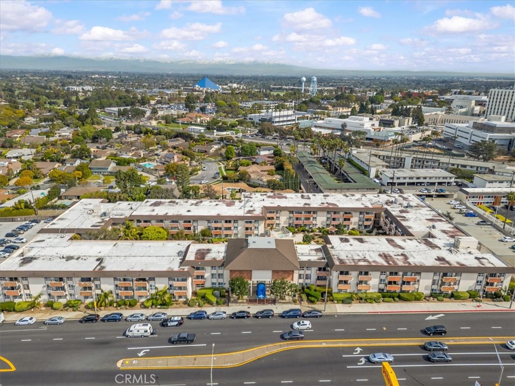 5585 E Pacific Coast Highway 171