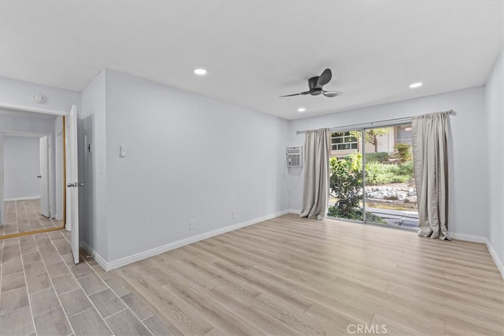 5585 E Pacific Coast Highway 171