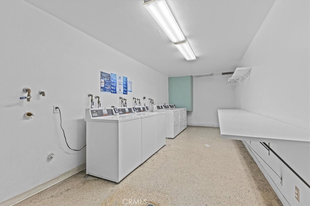 5585 E Pacific Coast Highway 171