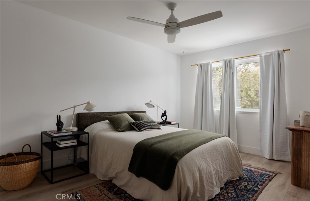 23821 Avenida Columbia