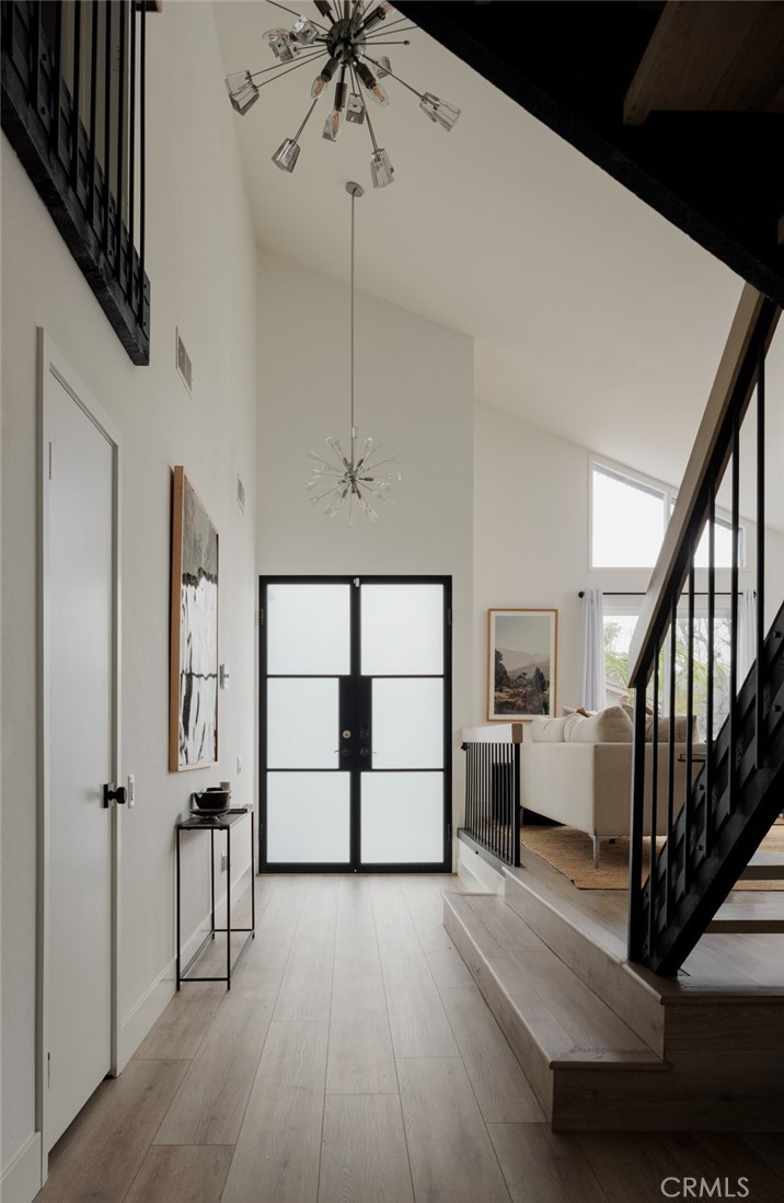 23821 Avenida Columbia