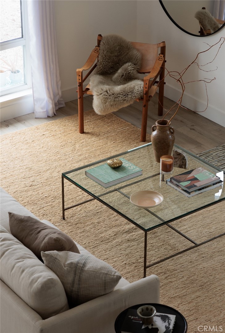 23821 Avenida Columbia