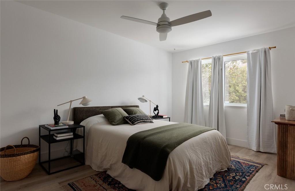 23821 Avenida Columbia