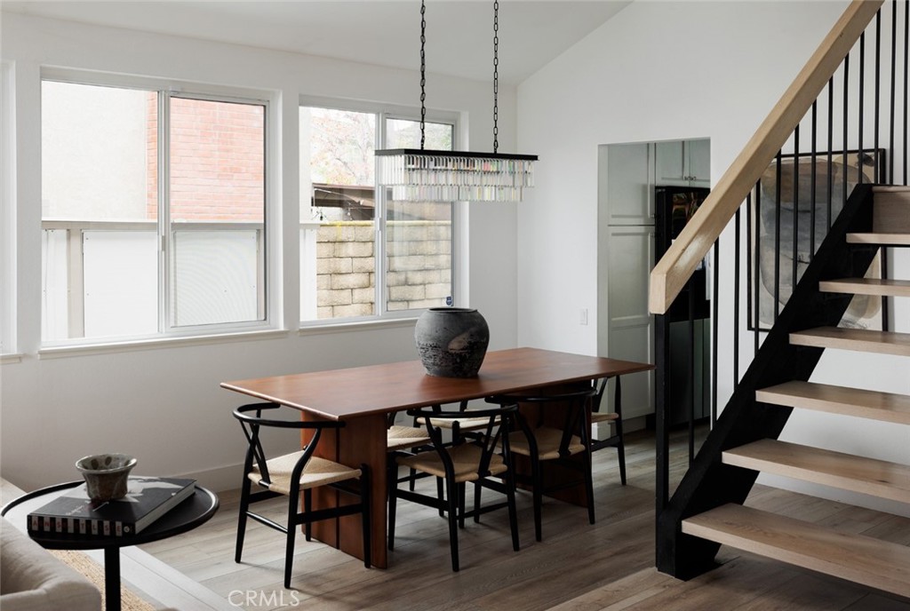 23821 Avenida Columbia