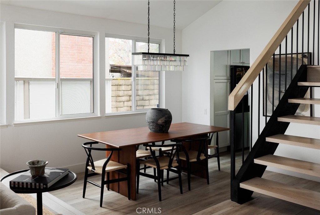 23821 Avenida Columbia