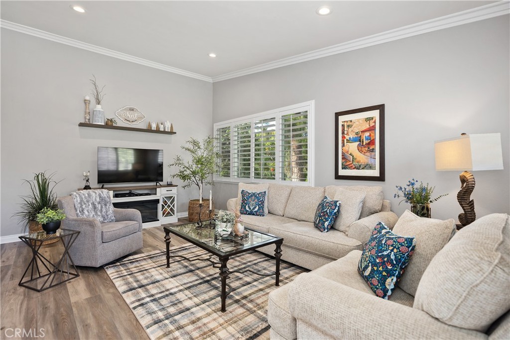 713 Avenida Majorca #B