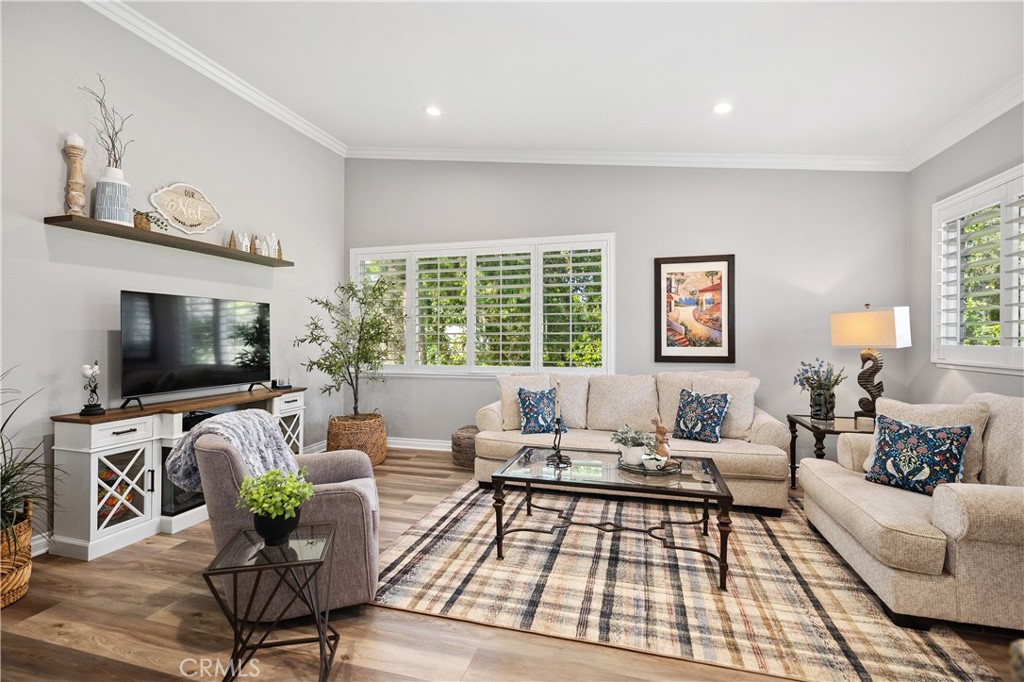 713 Avenida Majorca #B