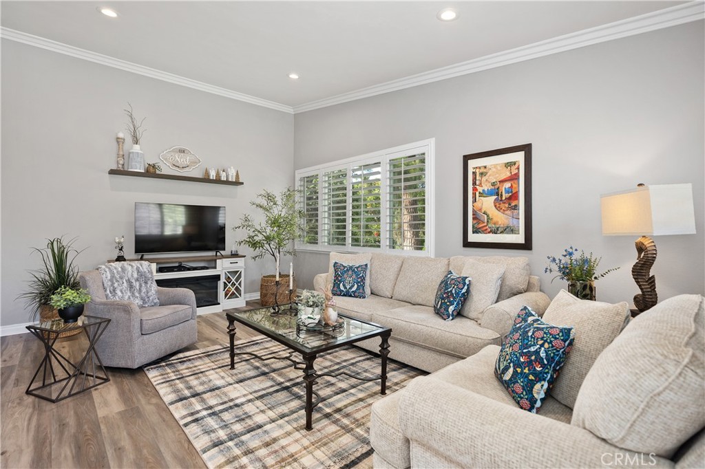 713 Avenida Majorca #B