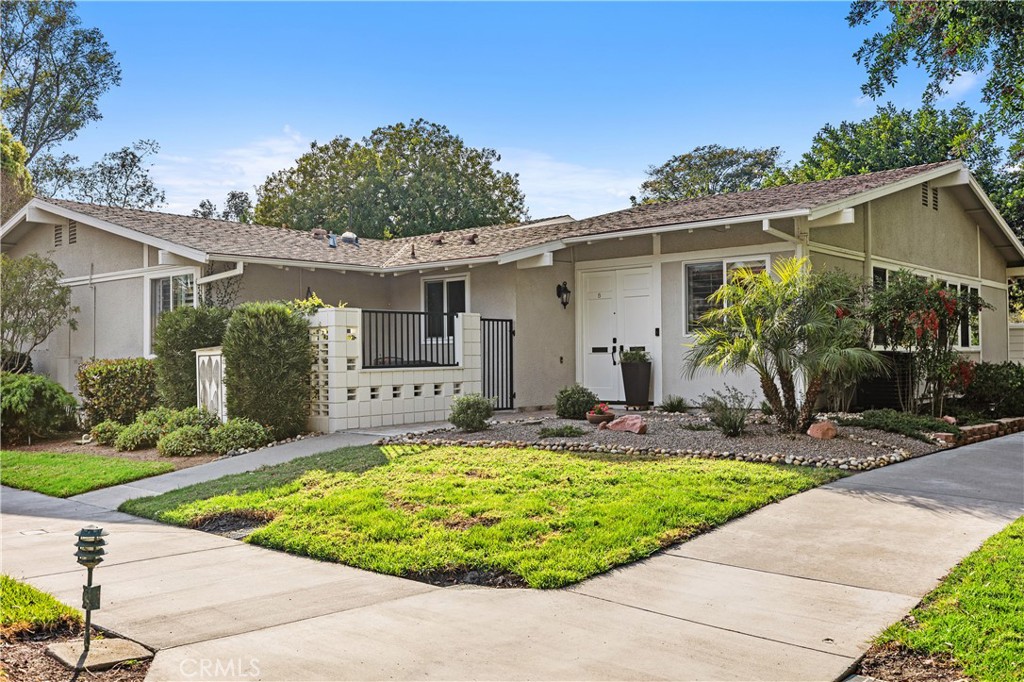 713 Avenida Majorca #B