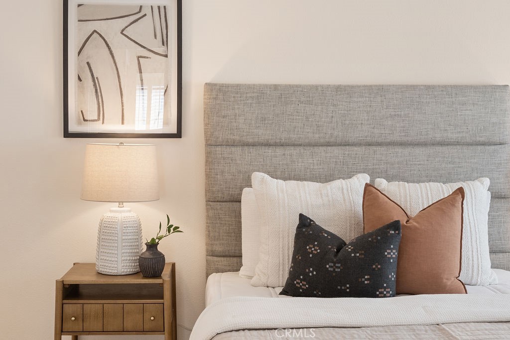 1222 S Silver Star Way