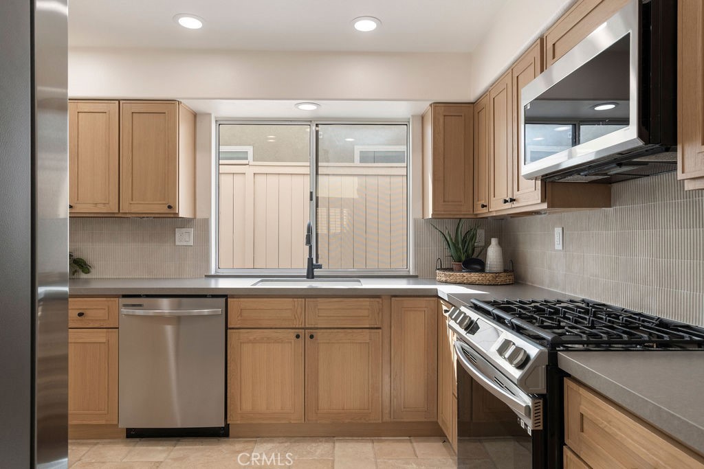 1222 S Silver Star Way