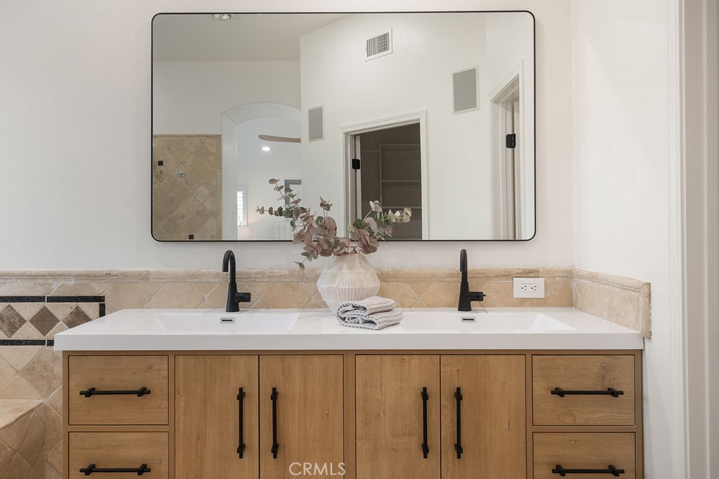 1222 S Silver Star Way