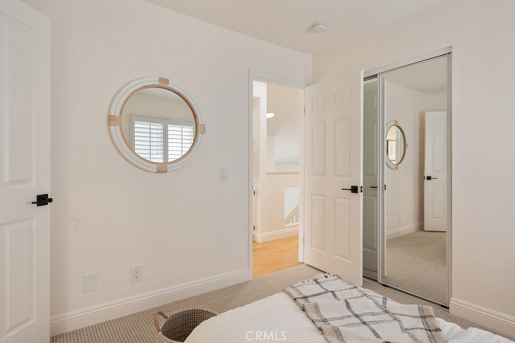 1222 S Silver Star Way