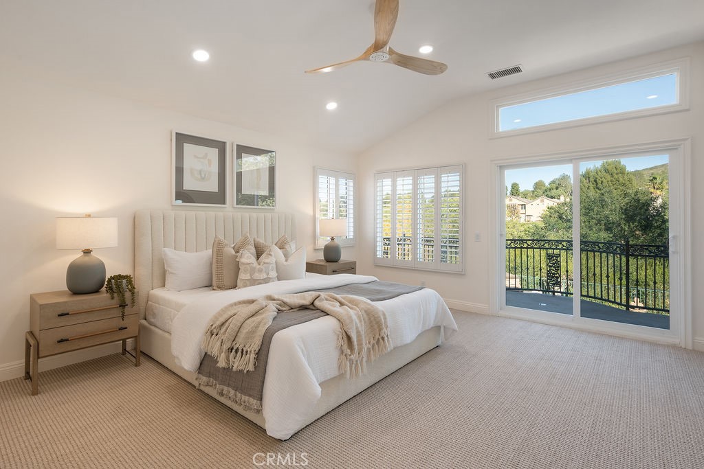 1222 S Silver Star Way