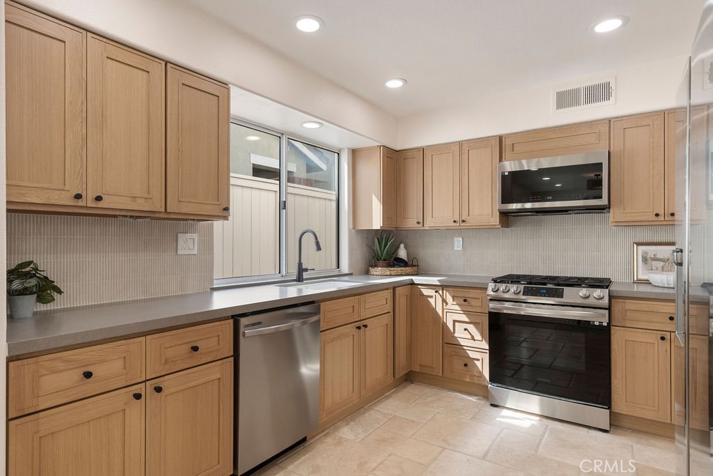 1222 S Silver Star Way