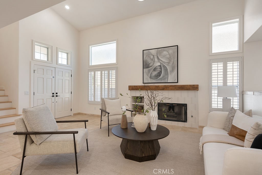 1222 S Silver Star Way