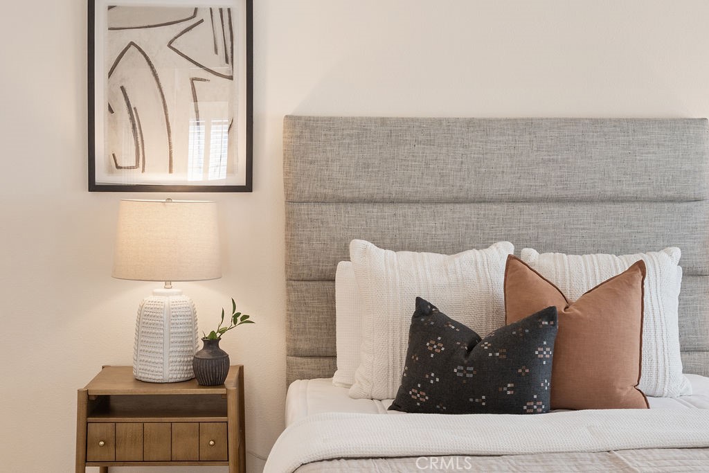 1222 S Silver Star Way