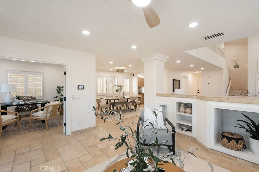 1222 S Silver Star Way