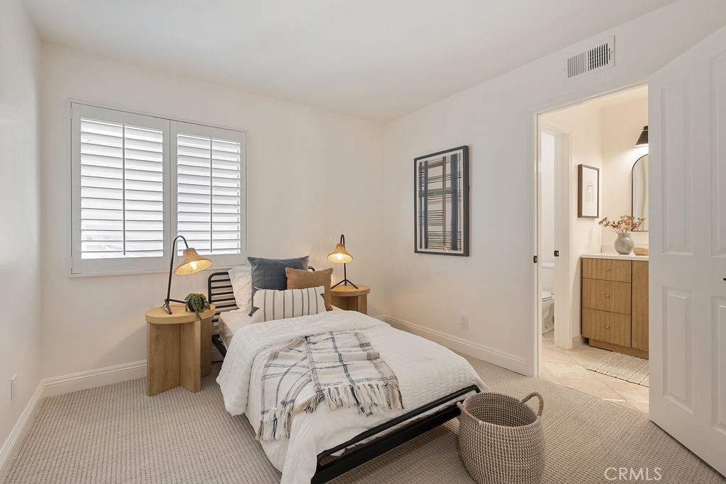 1222 S Silver Star Way