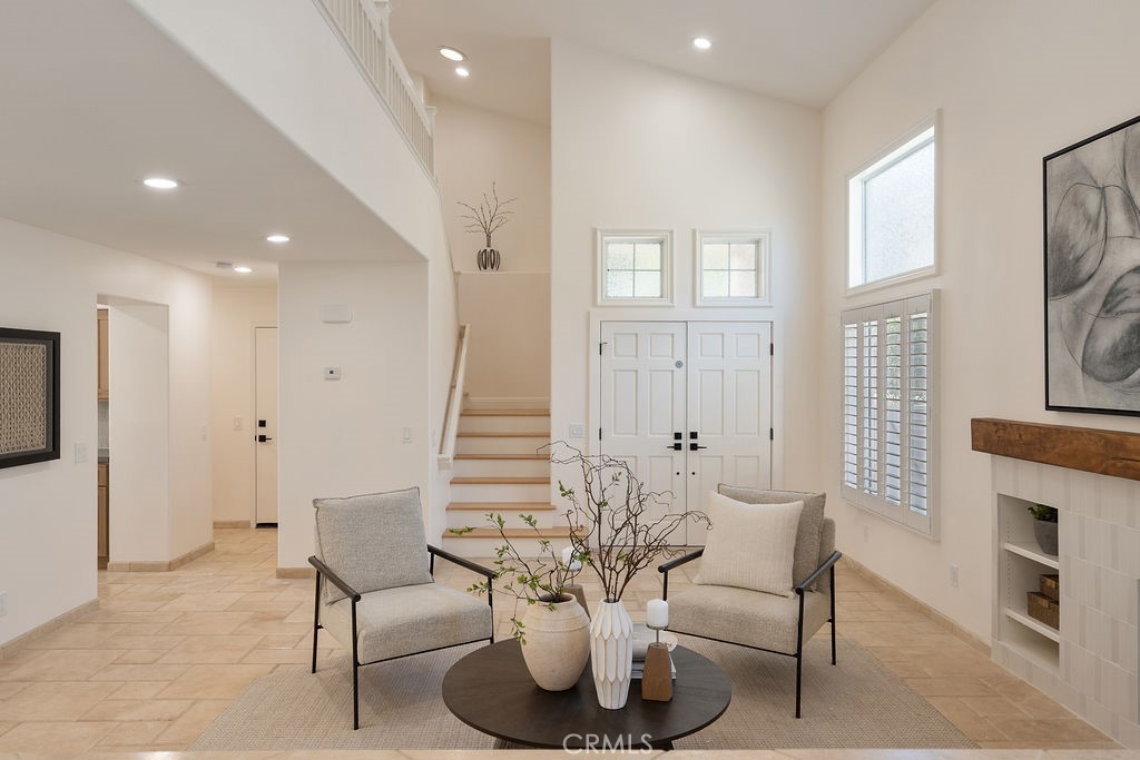 1222 S Silver Star Way