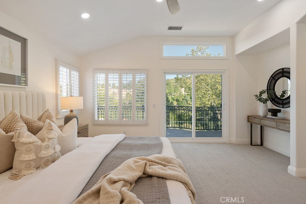 1222 S Silver Star Way