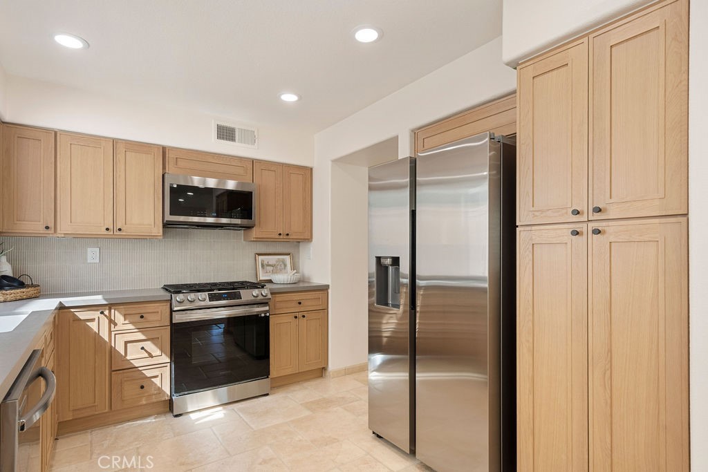 1222 S Silver Star Way