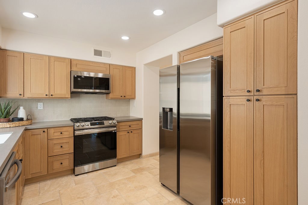 1222 S Silver Star Way