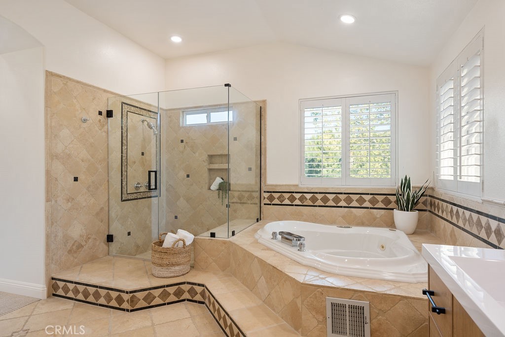 1222 S Silver Star Way