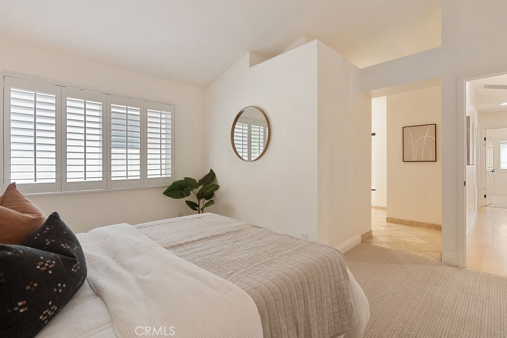 1222 S Silver Star Way