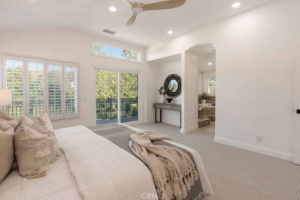 1222 S Silver Star Way