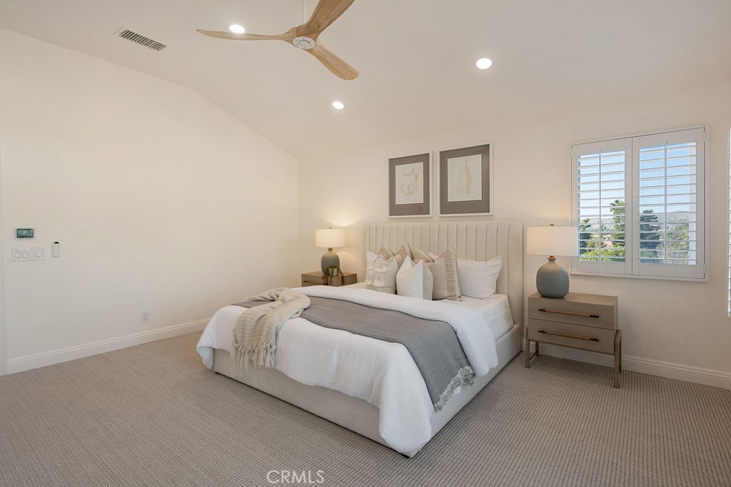 1222 S Silver Star Way