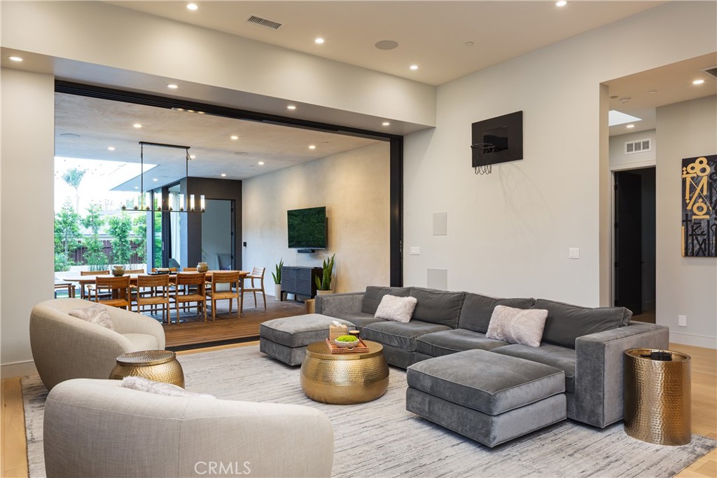 1756 Voorhees Avenue