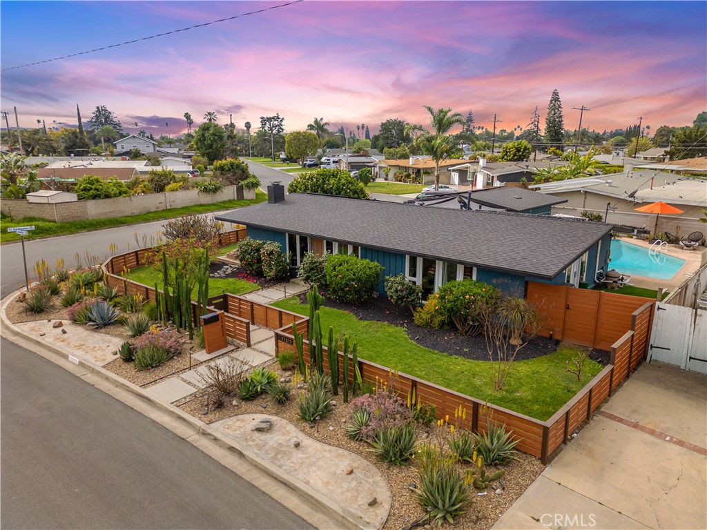 11211 Gardenaire Ln