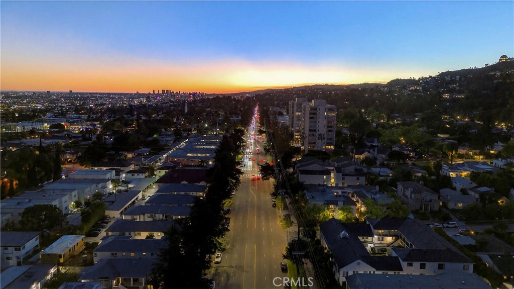 4301 Los Feliz 12