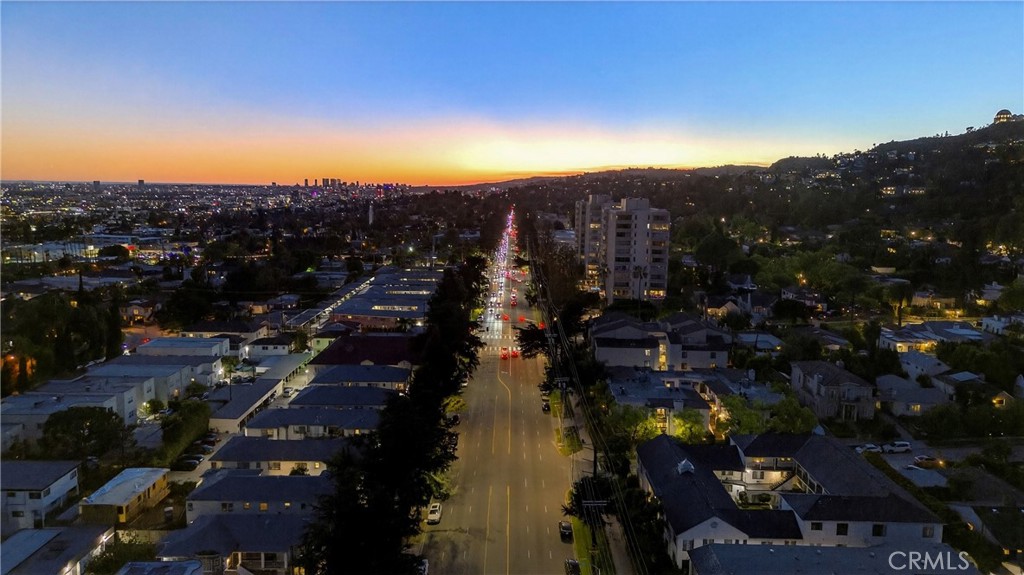4301 Los Feliz 12