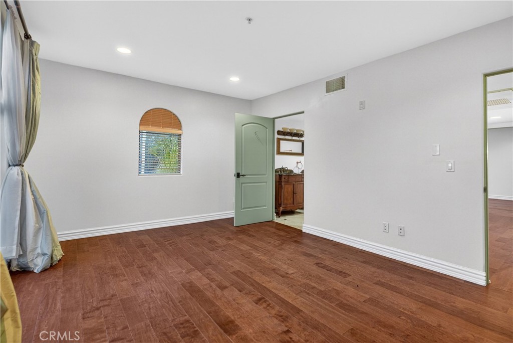 4301 Los Feliz 12