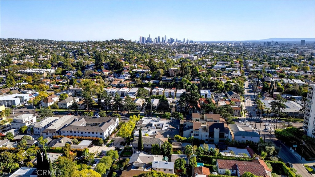 4301 Los Feliz 12