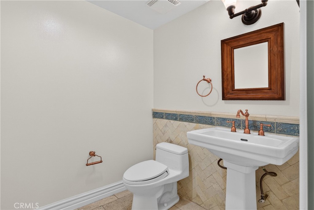 4301 Los Feliz 12