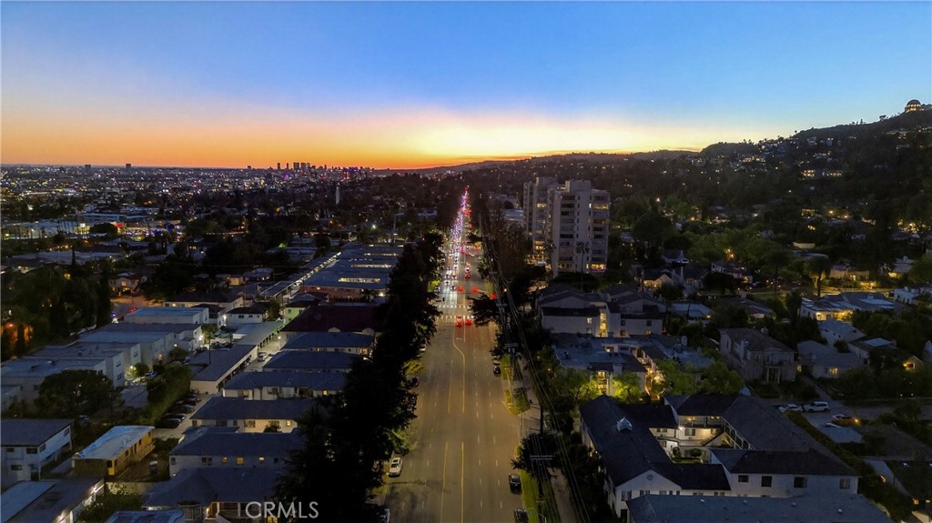 4301 Los Feliz 12