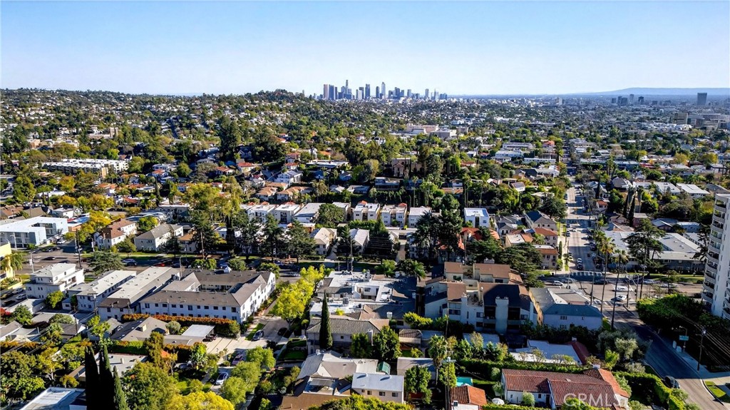 4301 Los Feliz 12